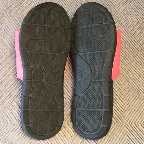 Under Armour size 11 pink and black slides for women - Picture 7 of 7